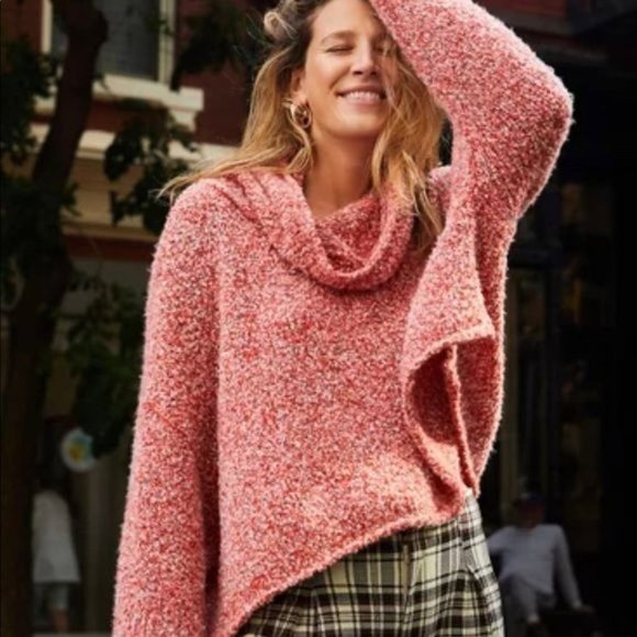 FREE PEOPLE BFF Sweater Cowl Neck Oversized Crop Sweater Size Small - Picture 2 of 16